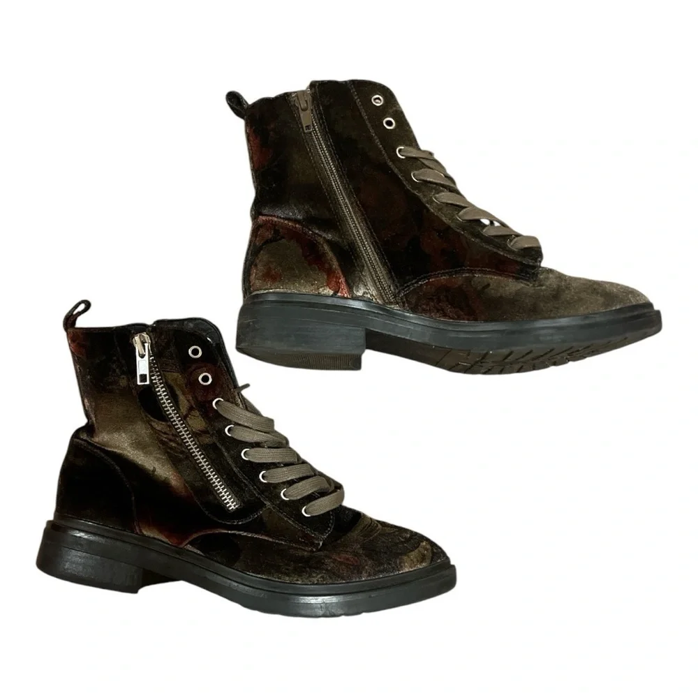 AMERICAN EAGLE boots